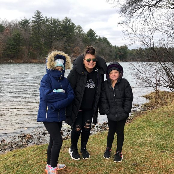 Meet your Posher, Marisela - Picture 3 of 3